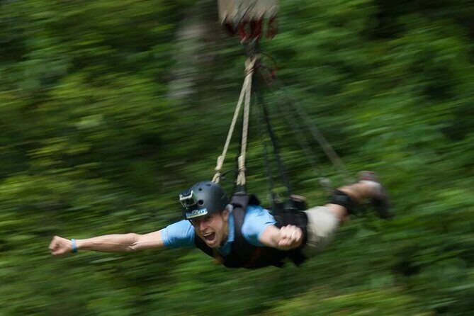 Giant Swing Experience at Skypark Sentosa | Singapore - An In-Depth Look at the Sentinel Sentosa Skypark Experience