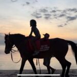 Gili Air: Private Sunrise or Sunset Horse Riding Tour - Detailed Breakdown of the Itinerary