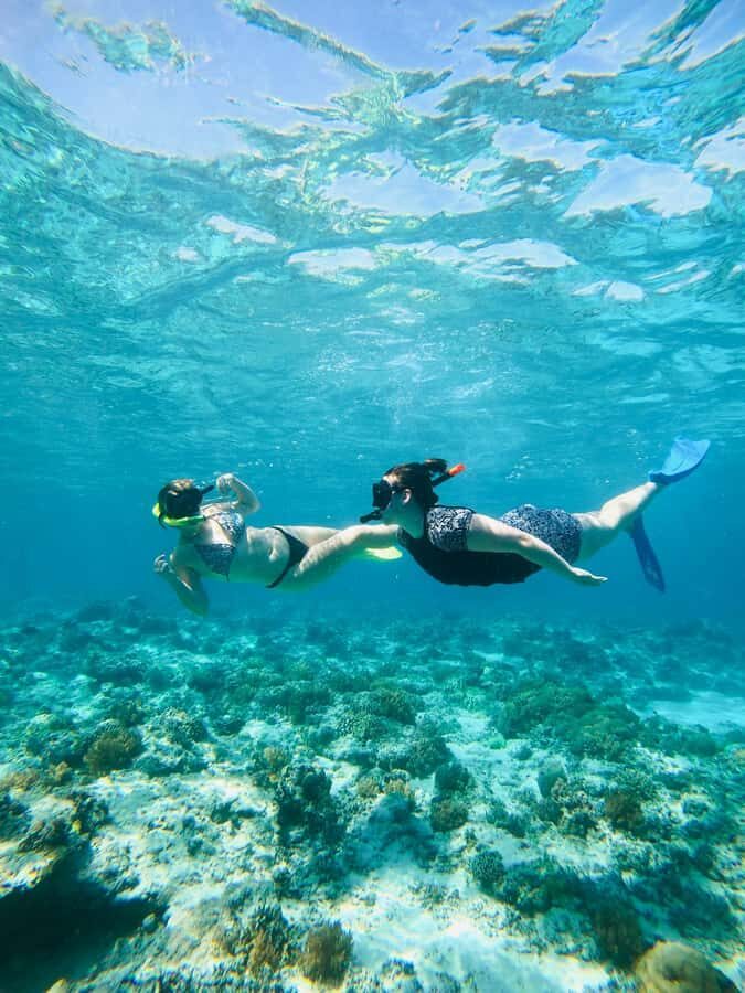 Gili Trawangan: Cycling Tour with Snorkeling and Viewpoint - Exploring the Tour in Detail