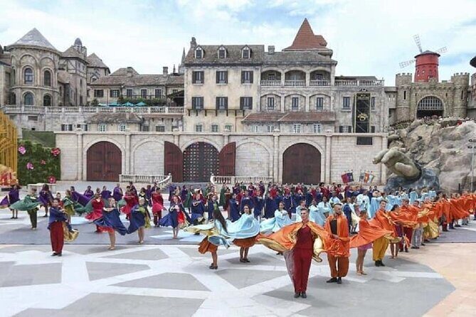 Golden Bridge Ba Na Hills & Cable Car Ride With Transfer - The Experience in Detail