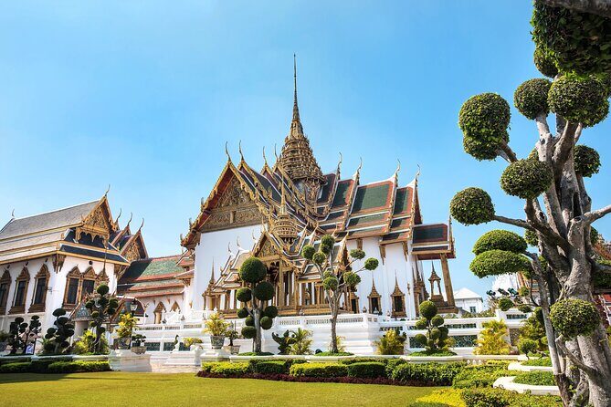 Grand Palace Walking Tour Experience - Who Should Consider This Tour?