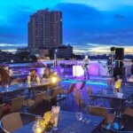 Grand Pearl Luxury Dinner Cruise Experience at Bangkok - Who Is This Experience Best For?