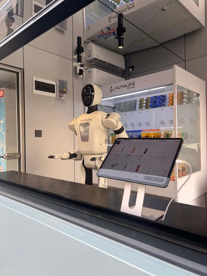 Guangzhou Future Tech Tour: Drone Delivery, Robotaxi & AI - How the Experience Feels in Practice