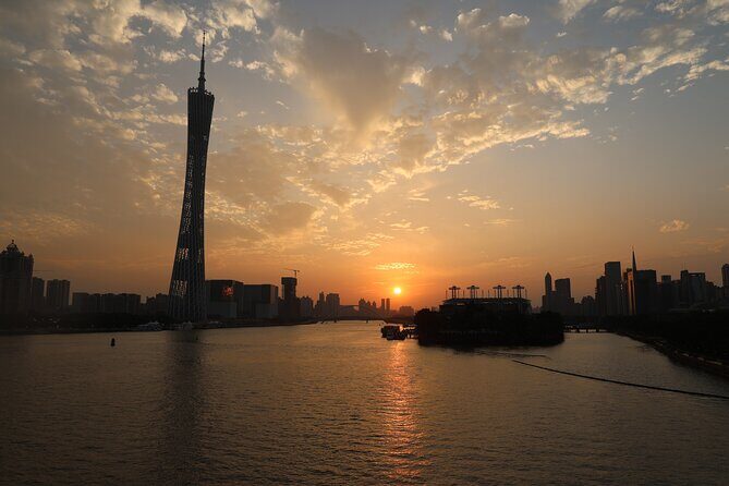 Guangzhou Private and Relaxing Tour of Landmarks and Nightlife - Transportation and Customization
