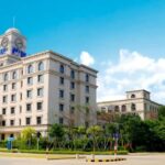 Guangzhou to Zhuhai 1 Day Tour: Discover Coastal Charms - Exploring Zhuhai’s Coastal and Cultural Highlights