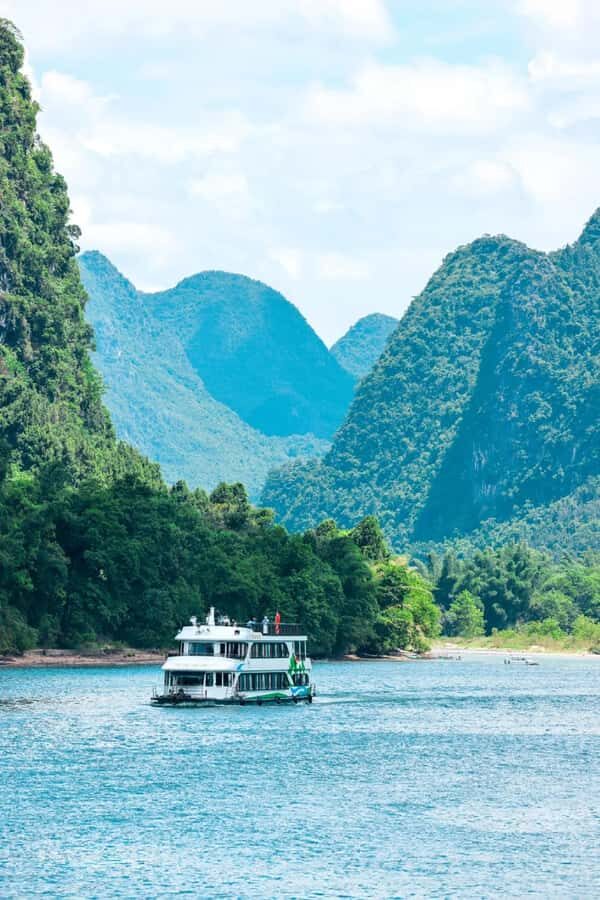 Guilin: 3-Day Yangshuo Cruise & Bamboo Raft Tour - What Makes This Tour Stand Out?