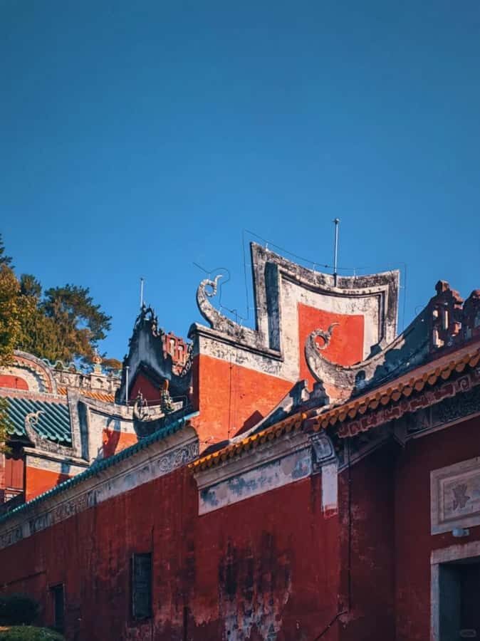 Guilin: Private Wen & Wu Temple Tour with Red Rock Village - The Sum Up