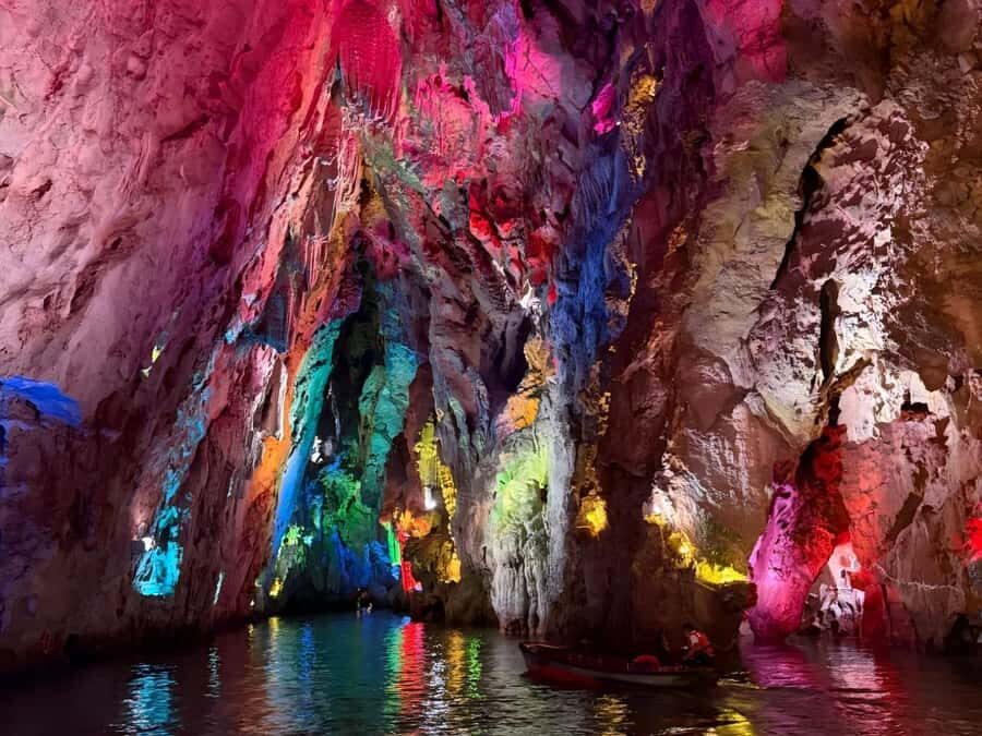 Guiyang: Dragon Palace & Tianlong Tunpu Private Day Trip - Stepping Back in Time at Tianlong Tunpu