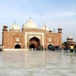 GURUGRAM To Taj Mahal Private Tour 02 Days - What This Tour Offers in Detail