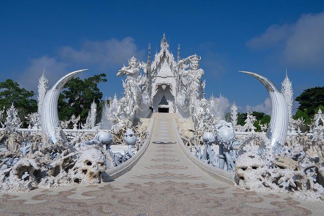 Half Day Chiang Rai City Tour including White Temple & Wat Phra Kaew - What Makes This Tour Stand Out