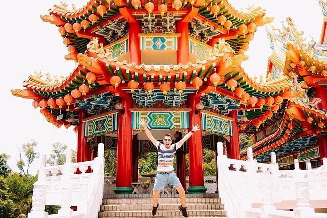 Half Day Cultural Group Tour Experience in Kuala Lumpur - Batu Caves: A Spectacle of Faith and Nature