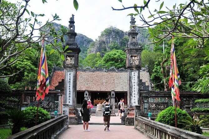 Half Day: Mua Cave - Hoa Lu Ancient Capital and Food Tour - Transportation and Practical Details