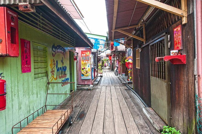 Half Day Penang Guided Trip With Kek Lok Si Temple - Why This Tour Works Well