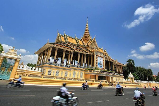 Half-Day Royal Palace, Wat Phnom & Independence Monument Tour - Who Will Love This Tour?