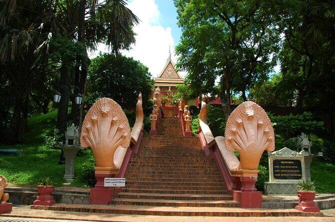 Half Day Tour to Royal Palace, Wat Phnom & Independent Monument - What to Expect from the Tour Itself