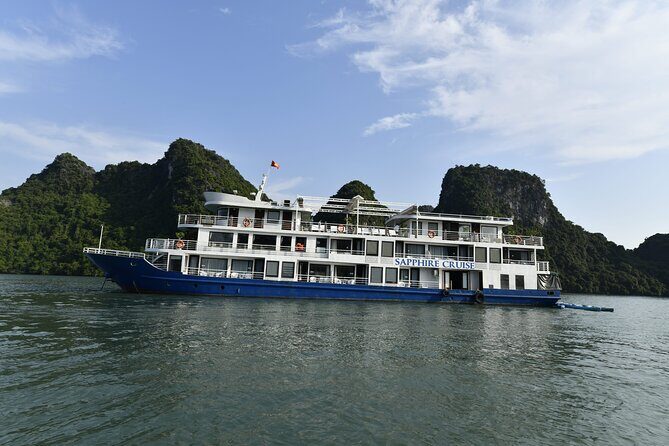 Halong Bay Luxury 3 Days Cruise (2 Nights on Boat - Balcony Cabin) - Day 2: Exploring Viet Hai Village & More in Lan Ha Bay