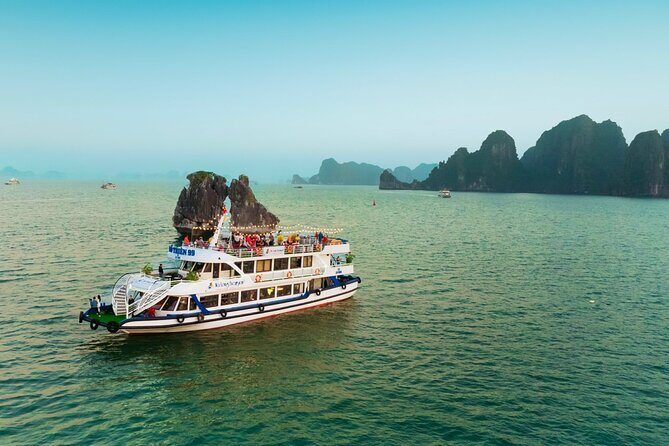 Halong bay Luxury Cruise Trip: Titop Island, Amazing Cave & Kayak - What Makes This Tour Stand Out