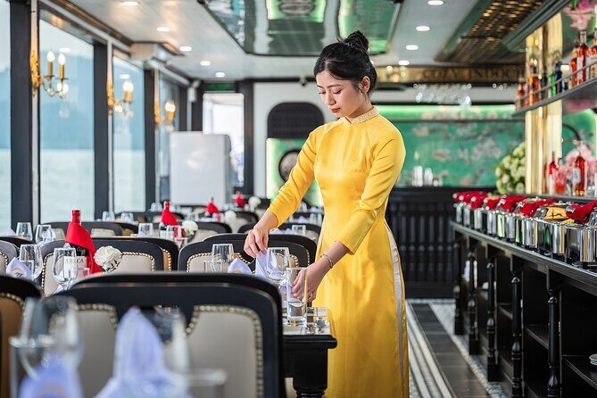 Halong Bay Luxury Cruise with Jacuzzi, Kayaking & Cave Tour - What Reviewers Have Said