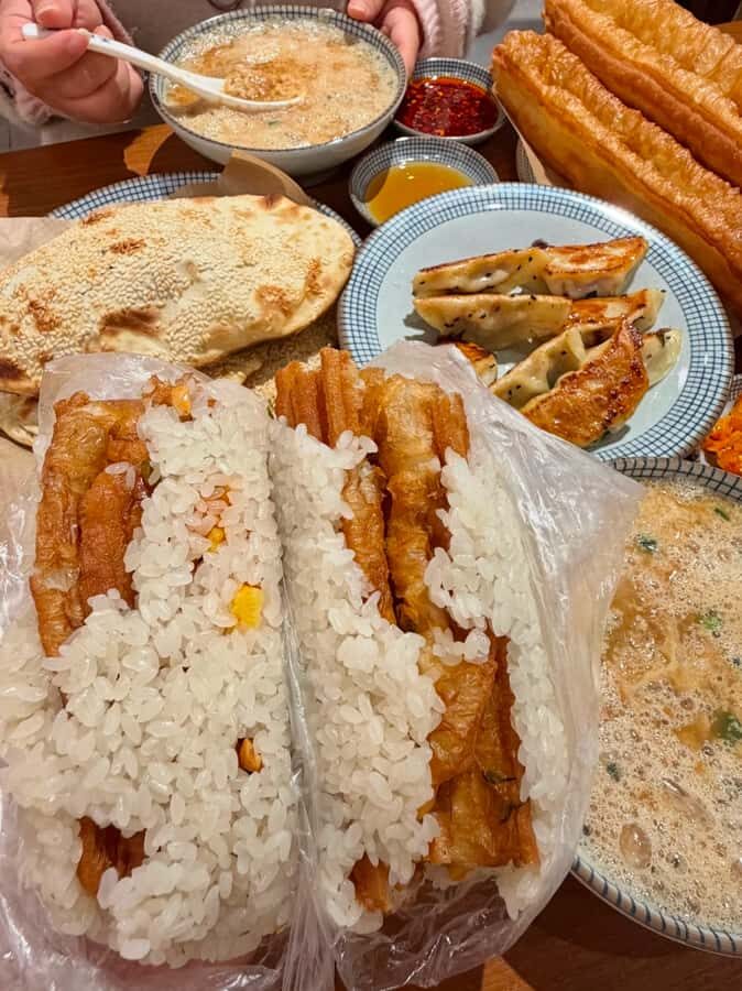 Hangzhou Breakfast Walk: Eat Like a Local in the City Center - What Makes This Tour Special