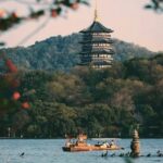 Hangzhou Highlights: West Lake, Silk Culture & Art Workshop - The Vibrant Ancient Streets: Southern Song & Hefang