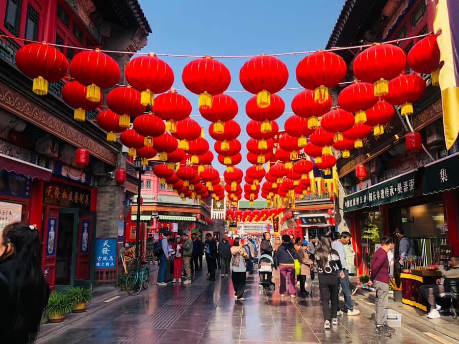 Hangzhou: Private Shopping & Impression West Lake Show Tour - Who Will Benefit Most from This Experience?