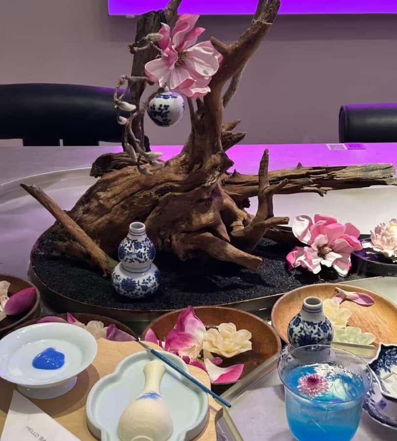 Hangzhou:Making a Blue and White Porcelain Themed Drink - The Itinerary and What Makes It Special