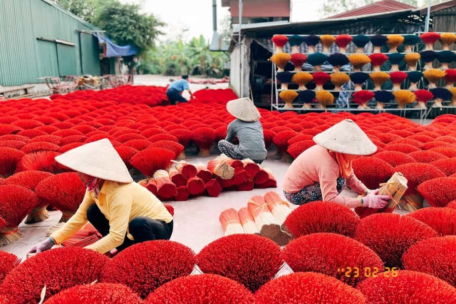 Hanoi: Bird Park & Weaving Village or Hat & Incense Village - FAQ