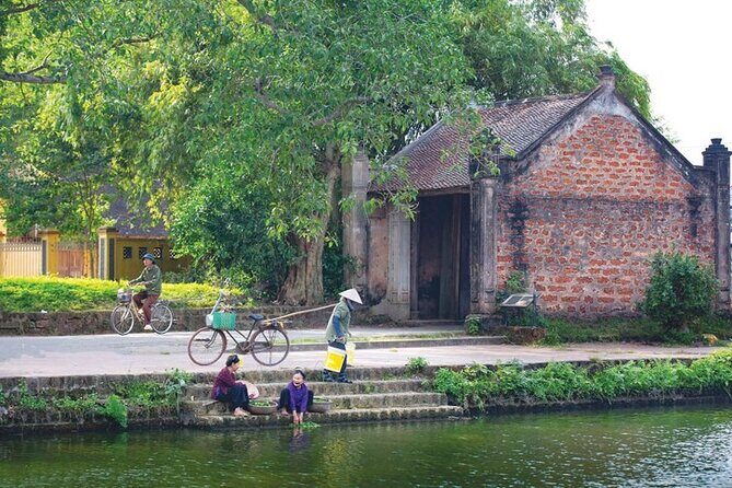 Hanoi: Discover Duong Lam Ancient Village Jeep Tour - What’s Included & What You Should Consider