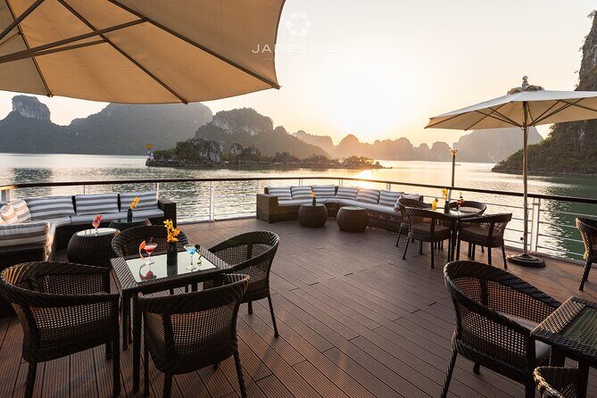 Hanoi: JadeSails- Luxury Day Cruise Discover Halong & Lan Ha Bay - The Sum Up