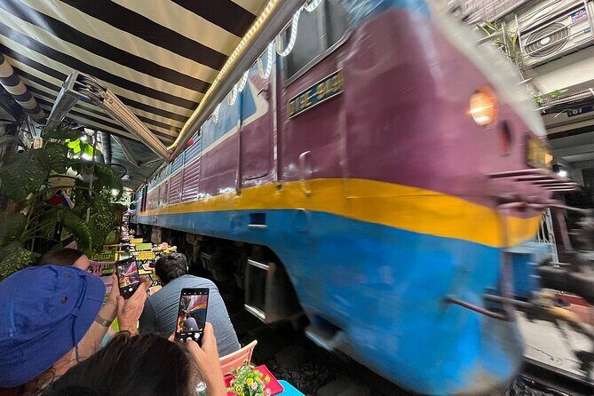 Hanoi Jeep Tour Sightseeing Include Street Food and Train Street - The Value of This Tour