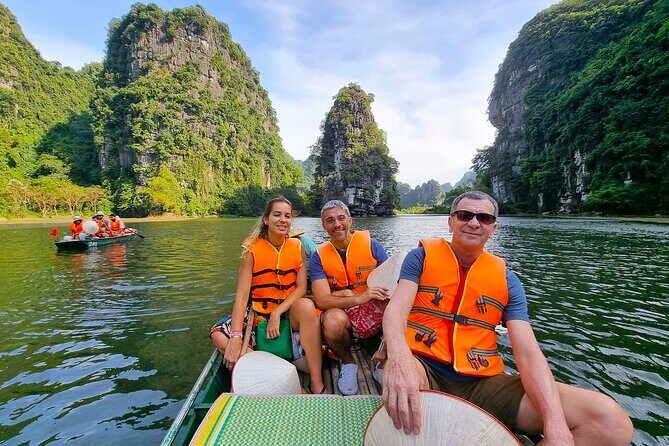 Hanoi: Luxury Private Tour to Trang An, Bich Dong & Mua Caves - Who is this tour best suited for?