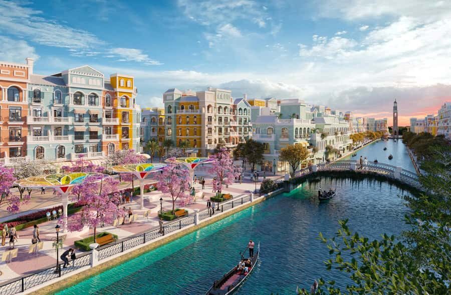 Hanoi: Mega Grand World & Ceramic Village or Incense and Hat - Detailed Breakdown of the Itinerary