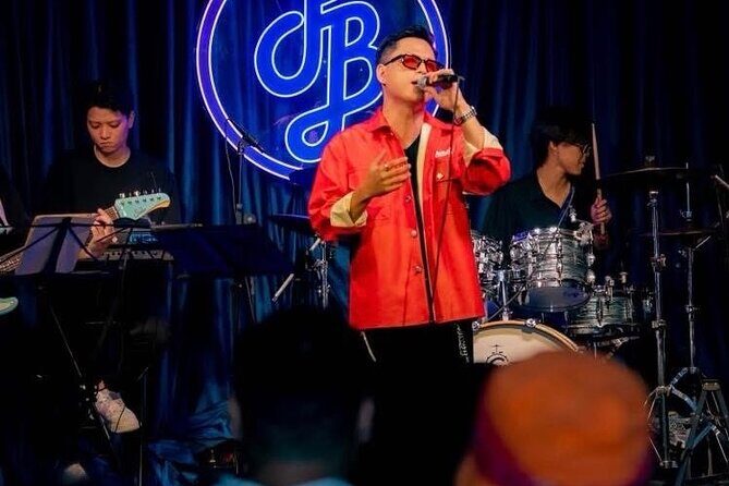 Hanoi Night Bar Crawl with Local Guide & Free Shots - What Travelers Are Saying (Based on Reviews)