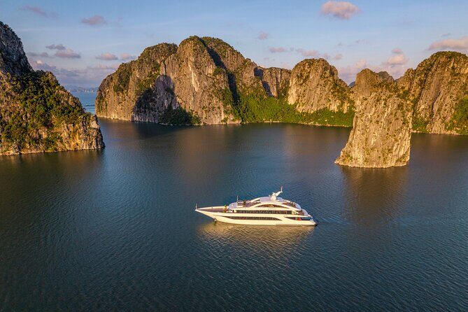 Hanoi to Halong Bay Cruise Tour with Jacuzzi and Lunch - What’s Included and What’s Not
