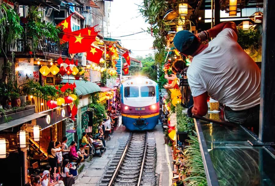 Hanoi: Vietnamese Coffee Workshop & Train Street Experience - The Cultural Significance of Vietnamese Coffee