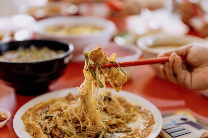 Hidden Hawker Gems Culinary Tour in Singapore - The Itinerary: An Authentic Food Journey