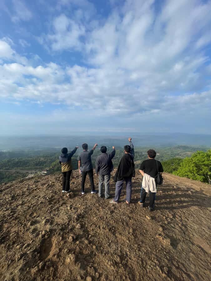 hiking Nglanggeran Volcano Sunrise,Jomblang Cave & Prambanan - Frequently Asked Questions