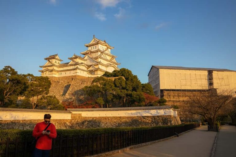 Himeji: Himeji Castle Tour - Samurai History & Views - Inside the Castle Walls: Hidden Rooms and Defensive Features
