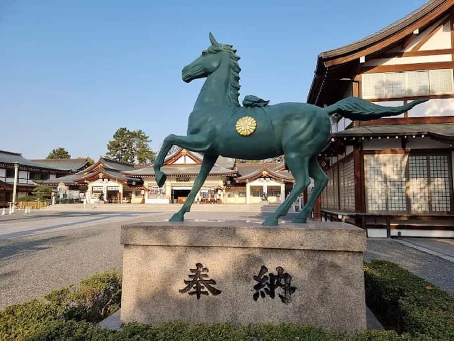 Hiroshima: Castle & Samurai Heritage Trail Guided Tour - Practical Details and Insights