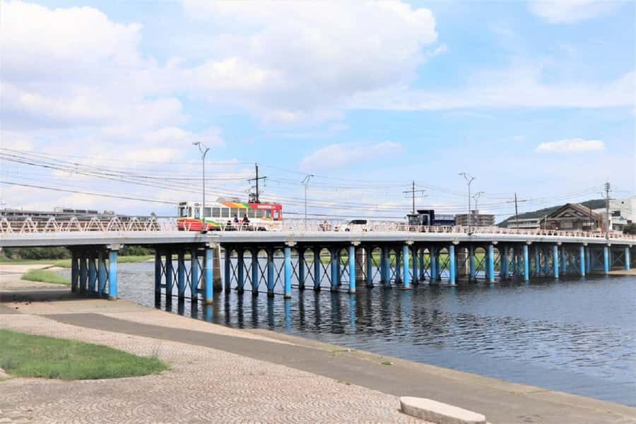 Hiroshima Waterways & Retro Street on a Guided Tour Walk - Practical Details and What to Expect