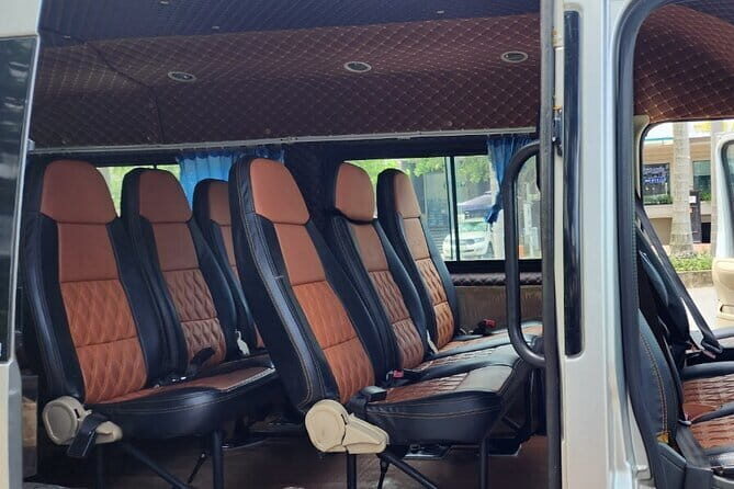 HO CHI MINH AIRPORT: Car 16s pick up  hotel (one way transfer) - Seamless Airport Arrival Experience