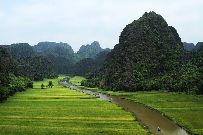 Hoa Lu and Tam Coc Luxury Day Tour - Transportation & Group Size