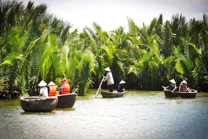 Hoi An city - Tra Que vegetable village & coconut eco tour - Taking in Rural Life at Tra Que Vegetable Village