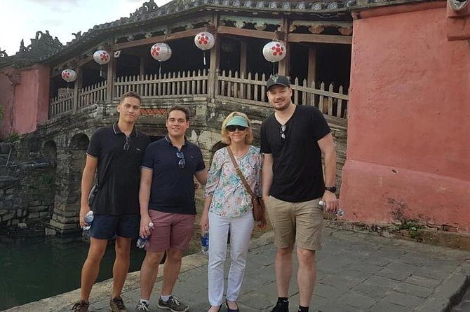 Hoi An Nightlife with Walking Tour, Night Market, Lantern Area, Sampan Boat ride - FAQ