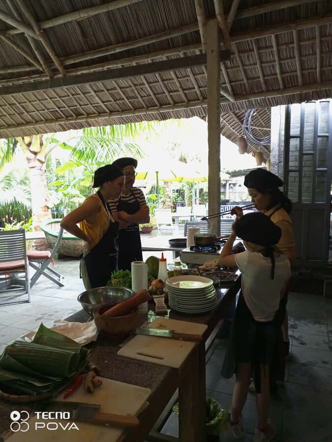 Hoi An: Private Cooking Class by The Basket Boat Café - Authenticity and Local Flavors