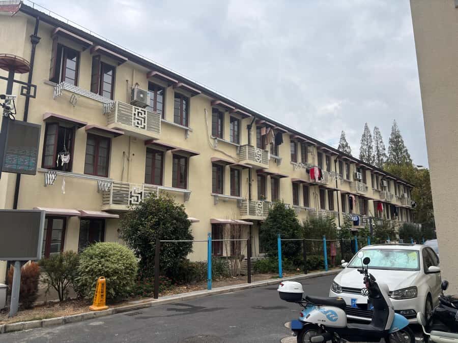 Home Visit Shanghai: Conversation & Homemade Food - A Walk Through the Neighborhood Wet Market