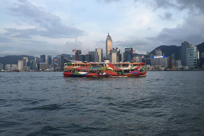 Hong Kong Sightseeing plus Jumbo Kingdom Lunch with Pickup from Kowloon Area - Lunch at Jumbo Kingdom Floating Restaurant