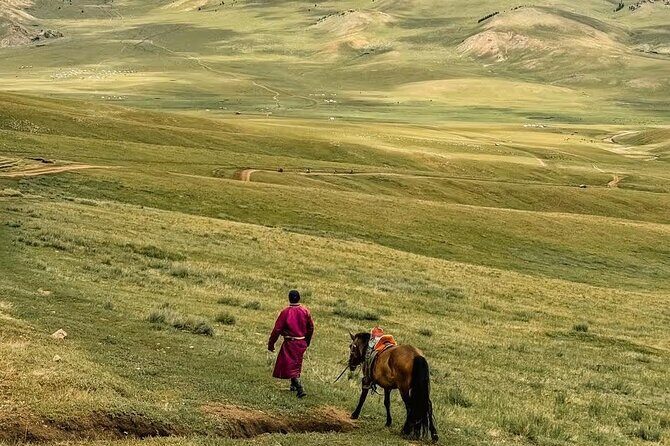 Horse Trekking Tour in Central Mongolia  Nomadic Adventure - Authentic Nomadic Encounters