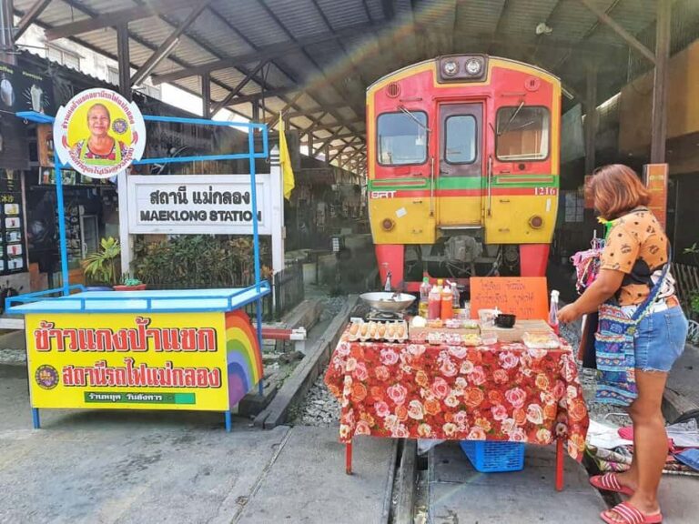 Hua Hin: Maeklong Railway & Amphawa Floating Markets Tour - A Deep Dive into the Tour Experience