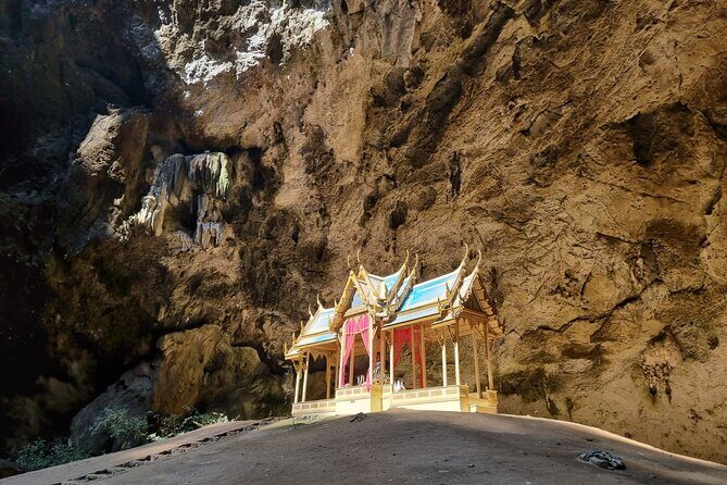 Hua Hin Sam Roi Yod National Park & Laem Sa La Beach Guided Day - Transportation and Comfort